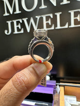 Cargar imagen en el visor de la galería, 14K WG 4CTW DIA CLUSTER ENG RING