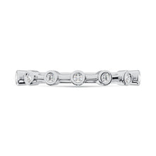 Cargar imagen en el visor de la galería, 10K White Gold Labgrown Diamond 1/10 Ct.Tw. Wedding Band