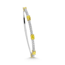 Cargar imagen en el visor de la galería, 14K White Gold   3 5/8 Ct.Tw. white and Oval Shape Yellow Lab Grown Diamond Bangle