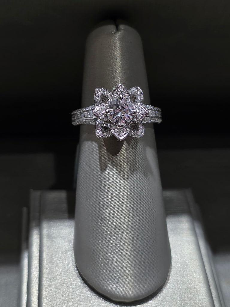 A very unique flower ring!!!