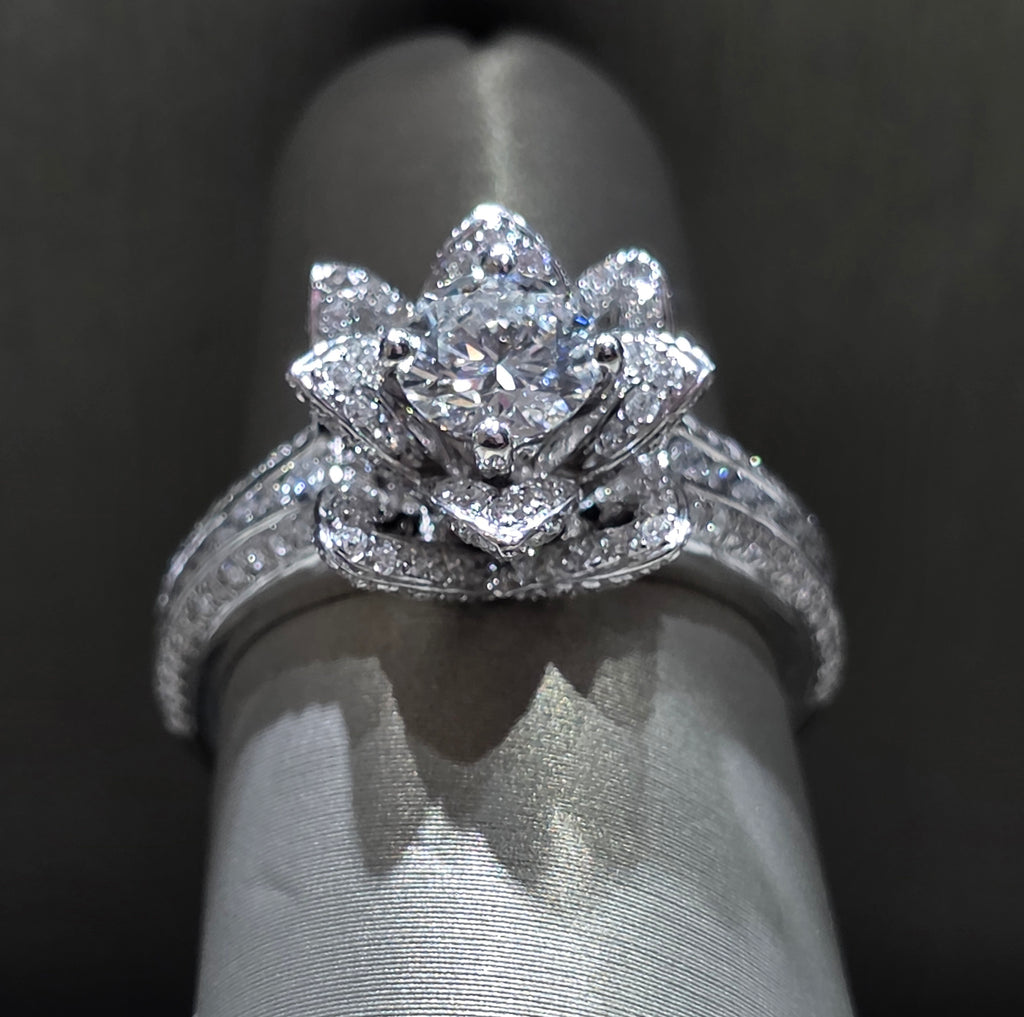 A very unique flower ring!!!