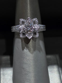 A very unique flower ring!!!